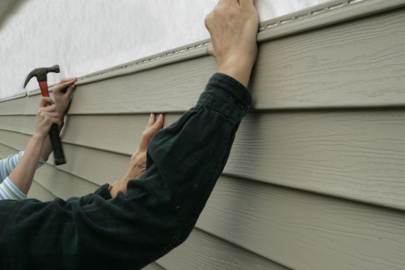 Vinyl Siding Repair Close-up